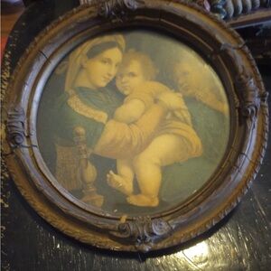 Antique Round Framed Art with Family Portrait